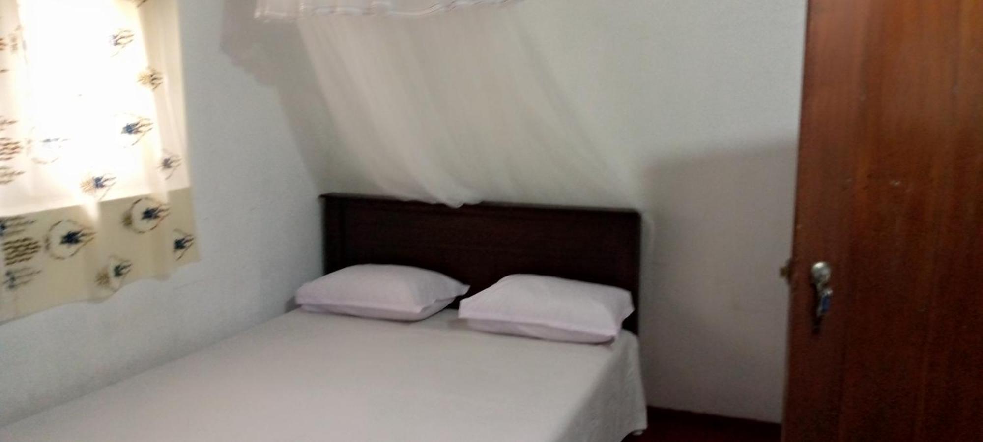 Desitha Family House Hotel Mirissa Buitenkant foto