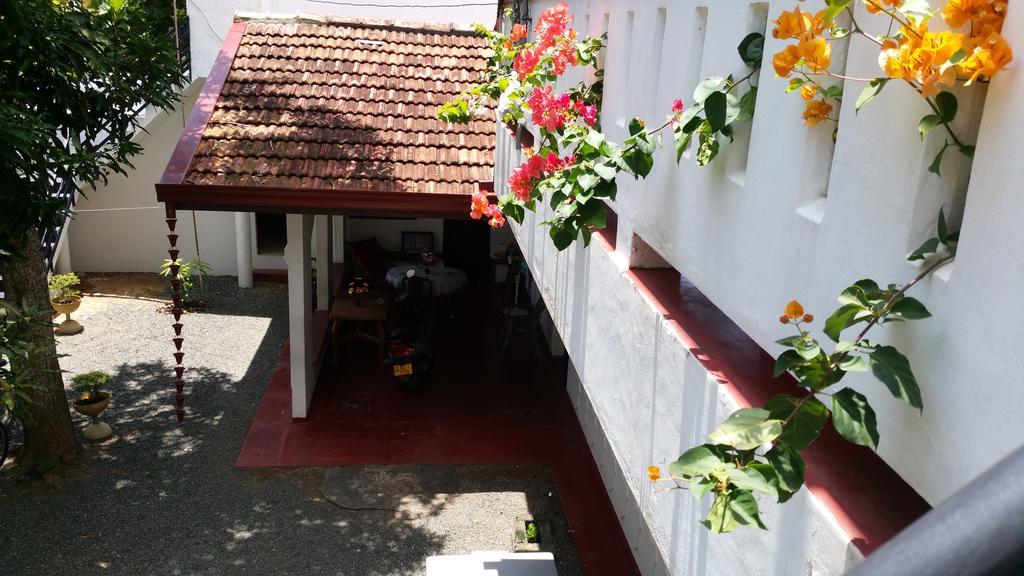Desitha Family House Hotel Mirissa Buitenkant foto
